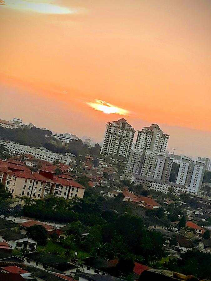 A Room In Aparnt Sri Impian Johor Bahru Exterior foto